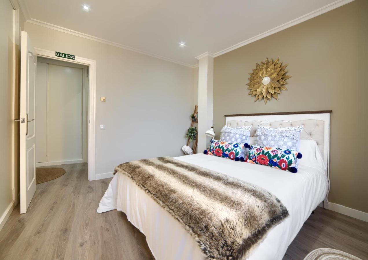 Apartamentos4U Tudela Centro - Parking Incluido Buitenkant foto