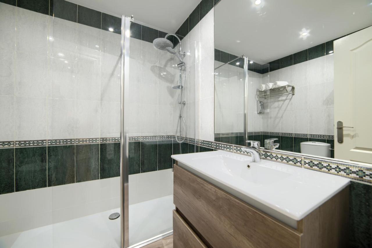 Apartamentos4U Tudela Centro - Parking Incluido Buitenkant foto