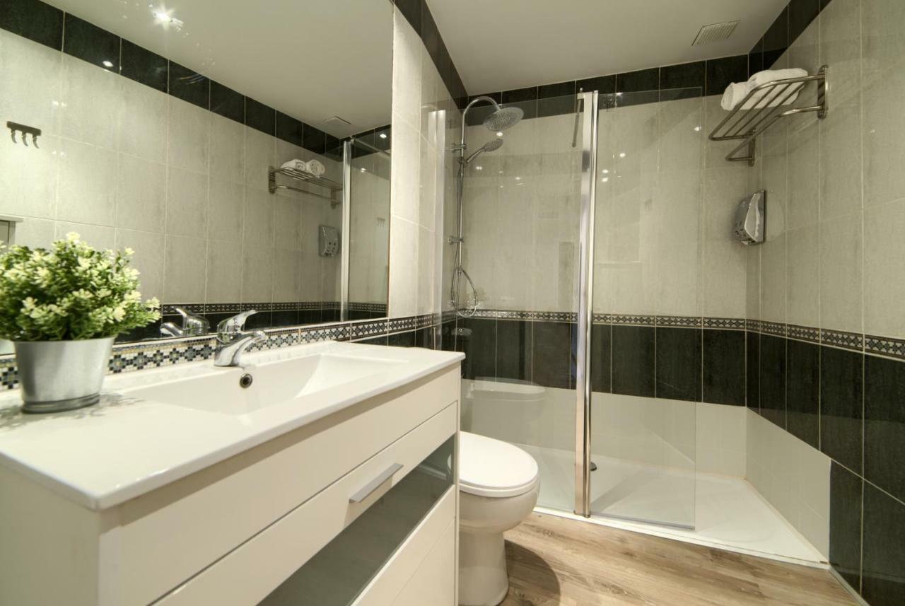 Apartamentos4U Tudela Centro - Parking Incluido Buitenkant foto